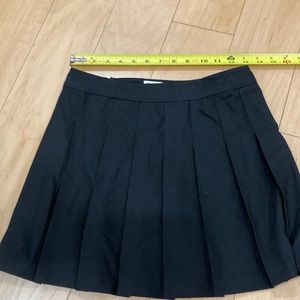 Aritzia black mini skirt size 2